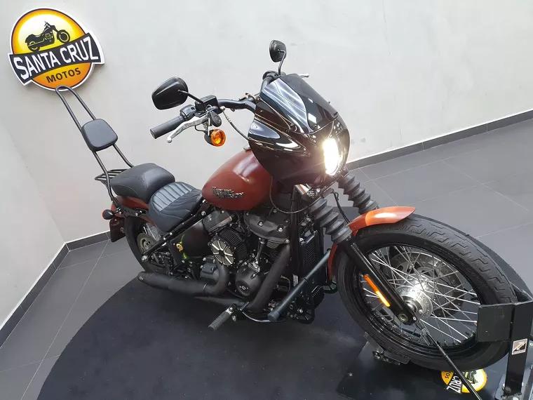 Harley-Davidson Street Bob Vermelho 3