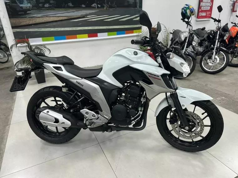 Yamaha Fazer 250 Branco 9