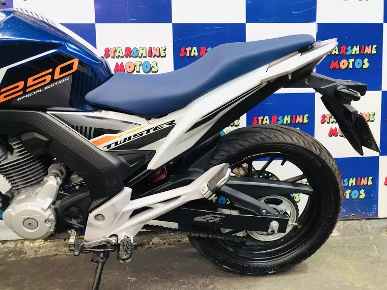 Honda CB Twister Azul 10