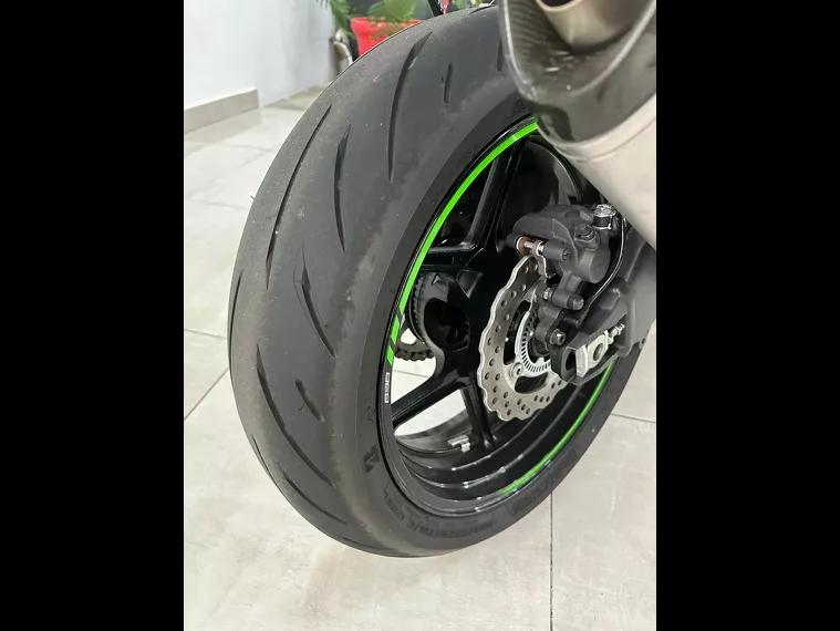 Kawasaki Ninja Verde 22