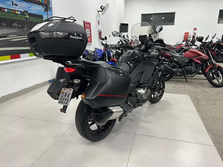 Kawasaki Versys Preto 10