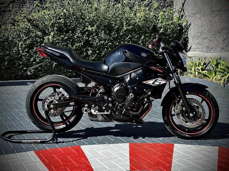 Yamaha XJ6-N Preto 4