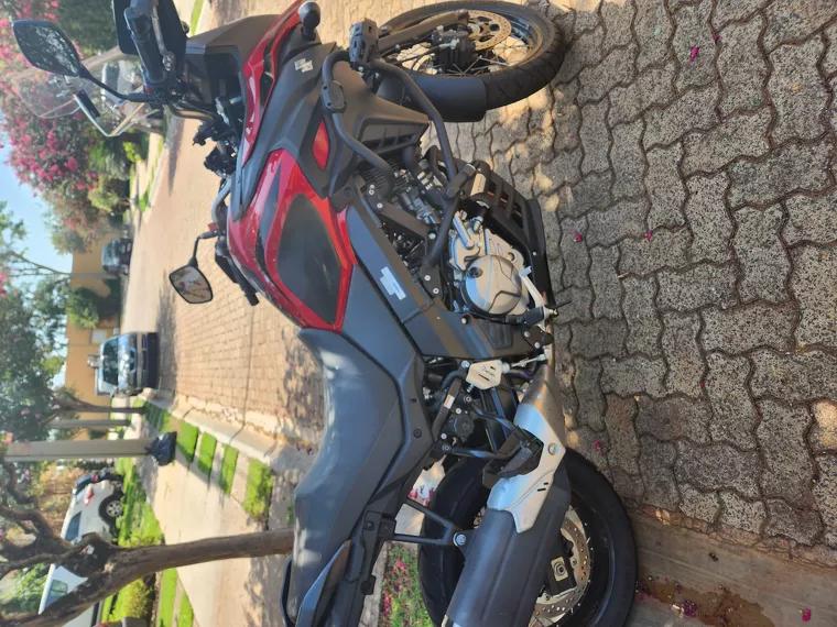 Suzuki V-Strom Vermelho 8