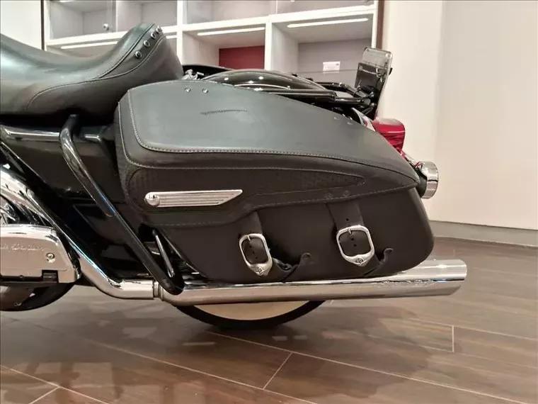 Harley-Davidson Road King Preto 13