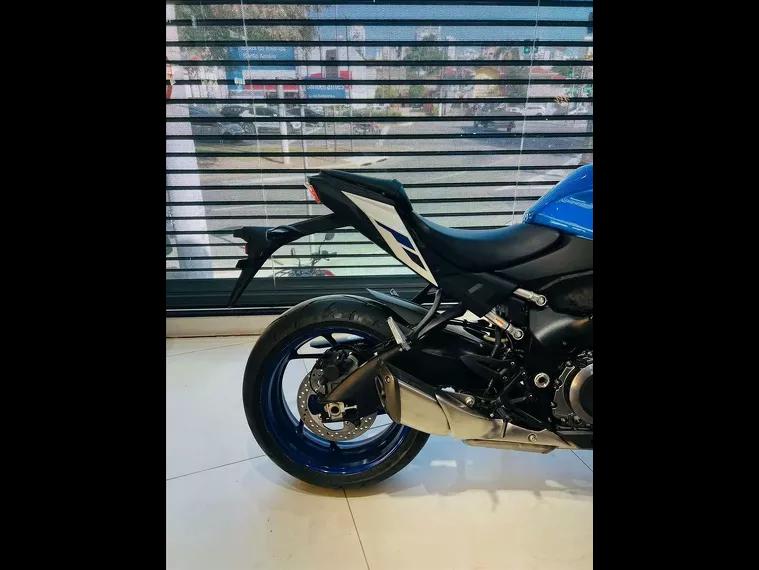 Suzuki GSX-S Azul 4