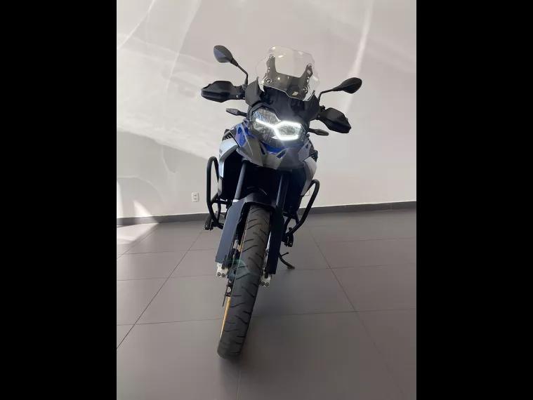 BMW F 850 Azul 2