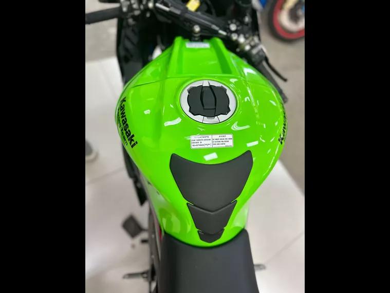 Kawasaki Ninja Verde 26