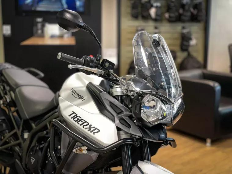 Triumph Tiger 800 Branco 2