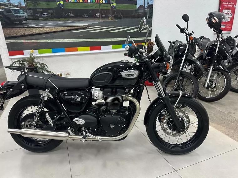 Triumph Bonneville Preto 21