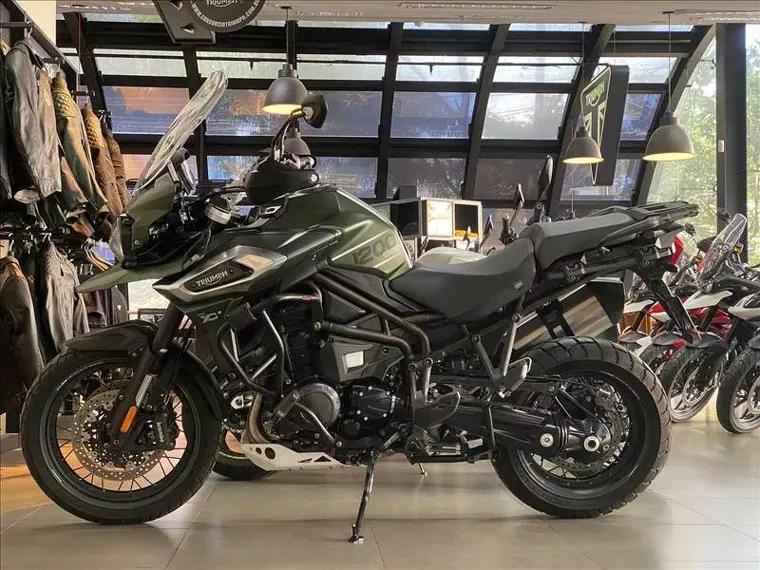 Triumph Tiger 1200 Verde 2