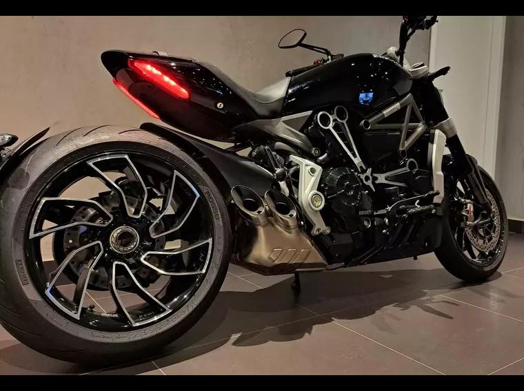 Ducati Xdiavel Preto 13