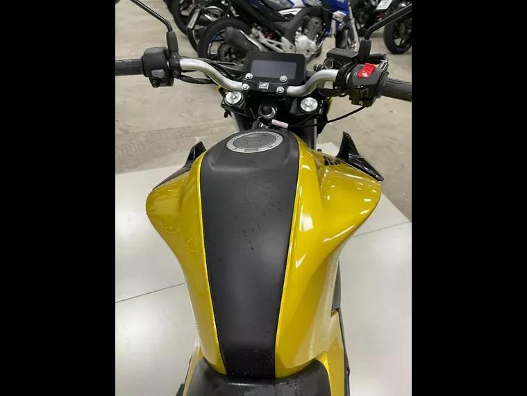 Honda CB Twister Dourado 9