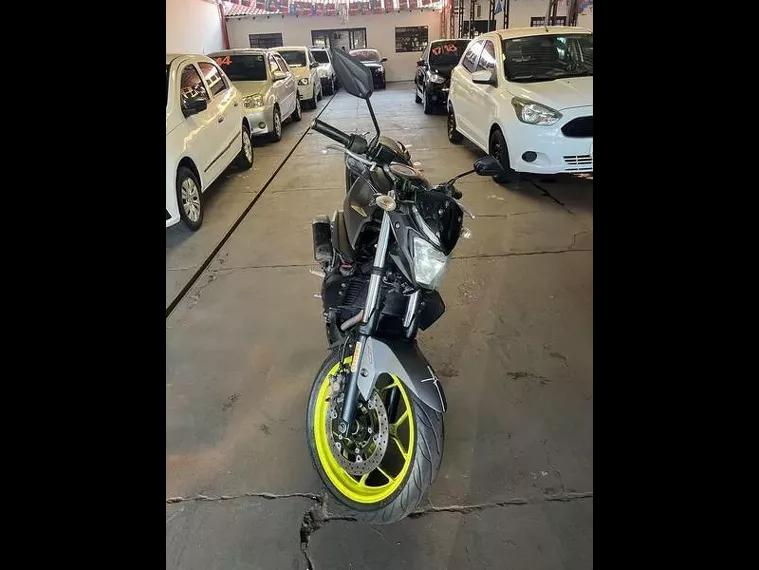 Yamaha MT-03 Cinza 2