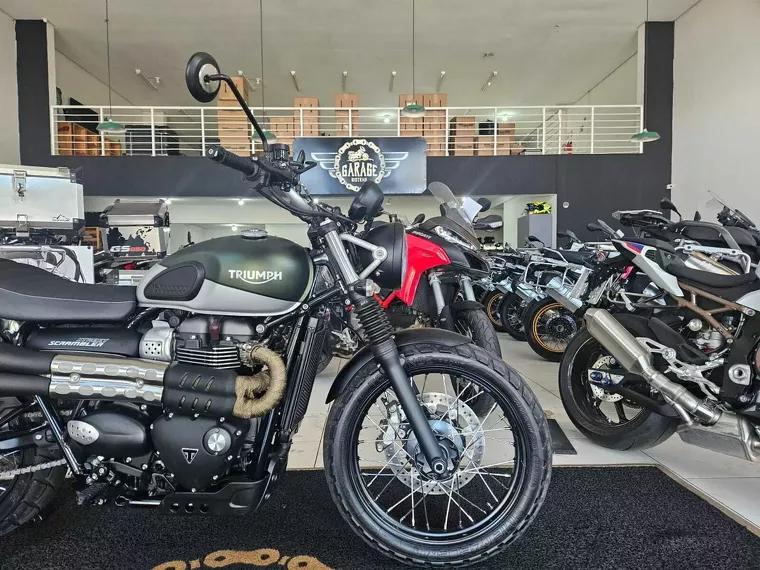 Triumph Street Scrambler Verde 3