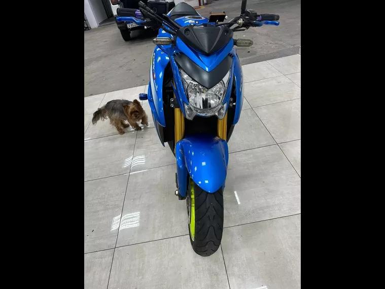 Suzuki GSX-S Azul 11