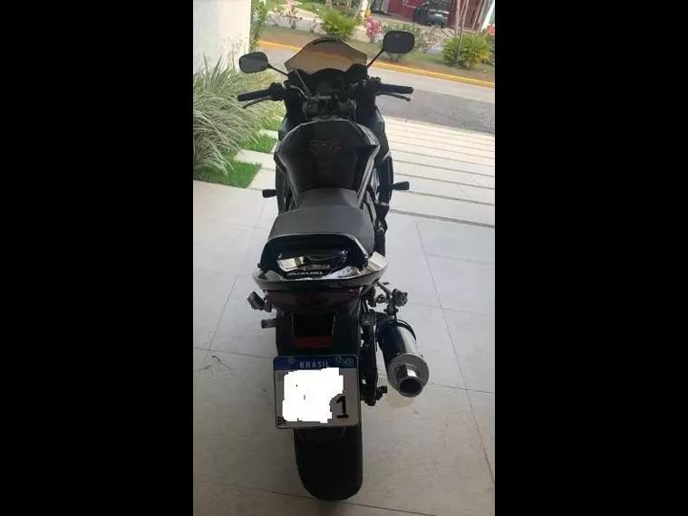 Suzuki GSX Preto 14