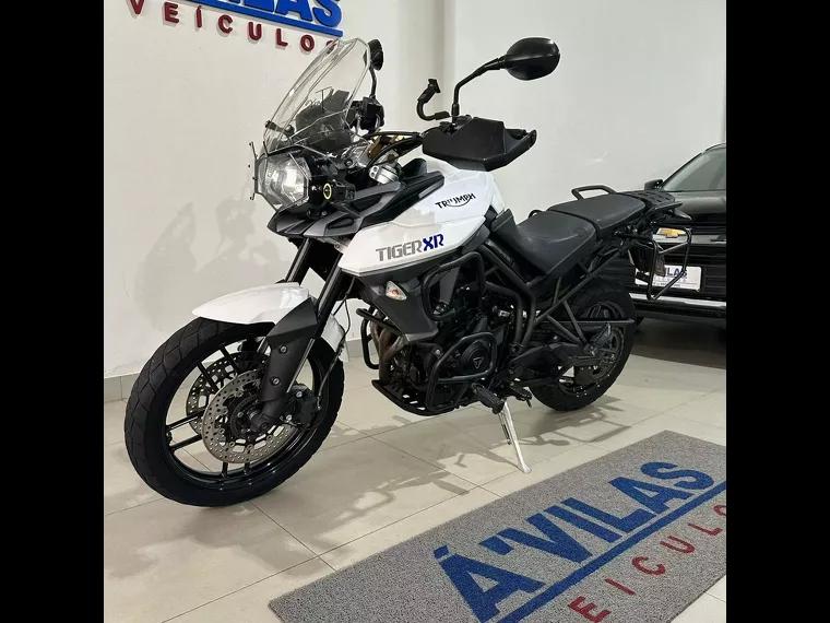 Triumph Tiger 800 Branco 15