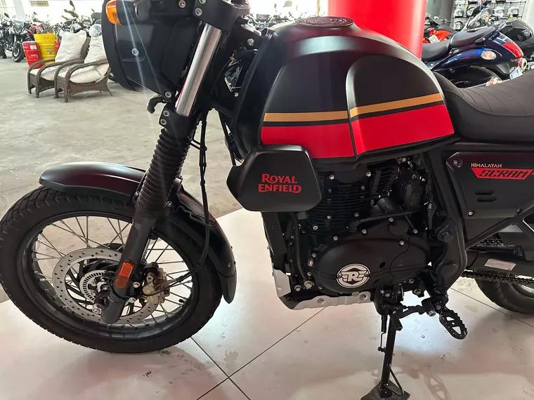 Royal Enfield Himalayan Preto 5