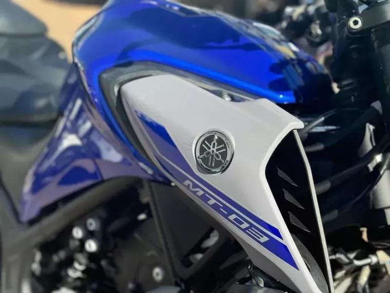 Yamaha MT-03 Azul 9