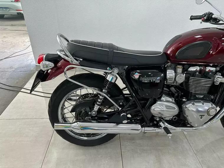 Triumph Bonneville Vinho 3