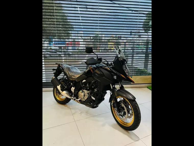 Suzuki V-Strom Preto 1