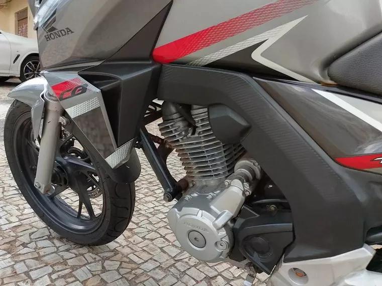 Honda CB Twister Cinza 5