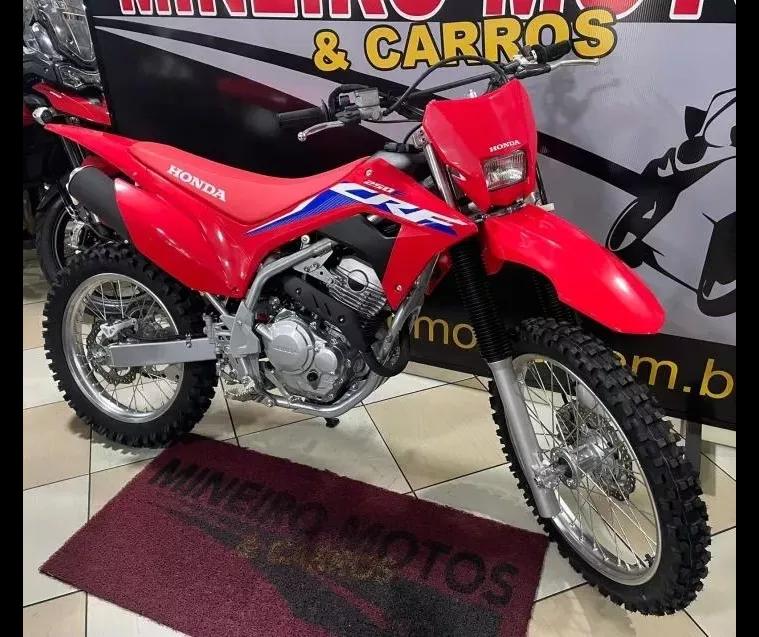 Honda CRF 250 Vermelho 3