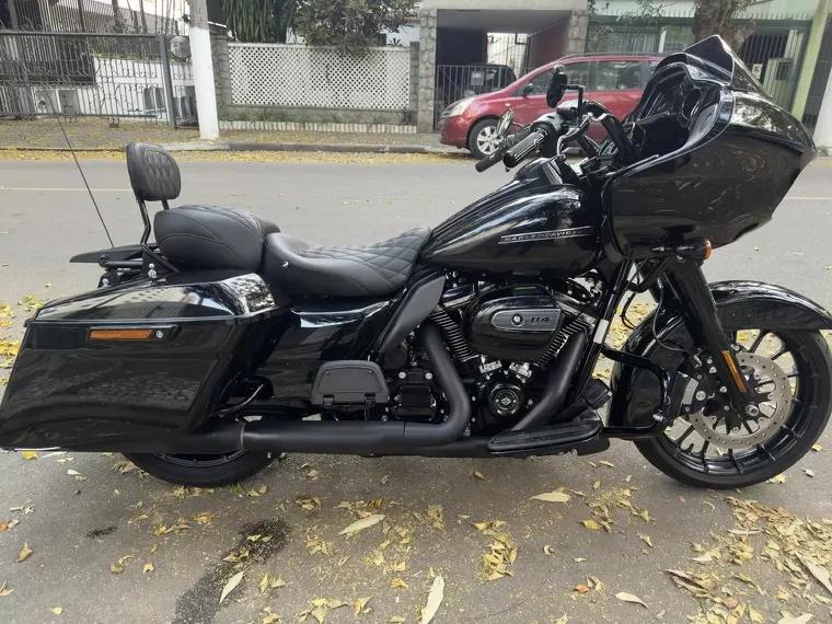 Harley-Davidson Road Glide Preto 1