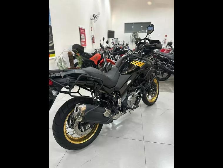 Suzuki V-Strom Preto 3