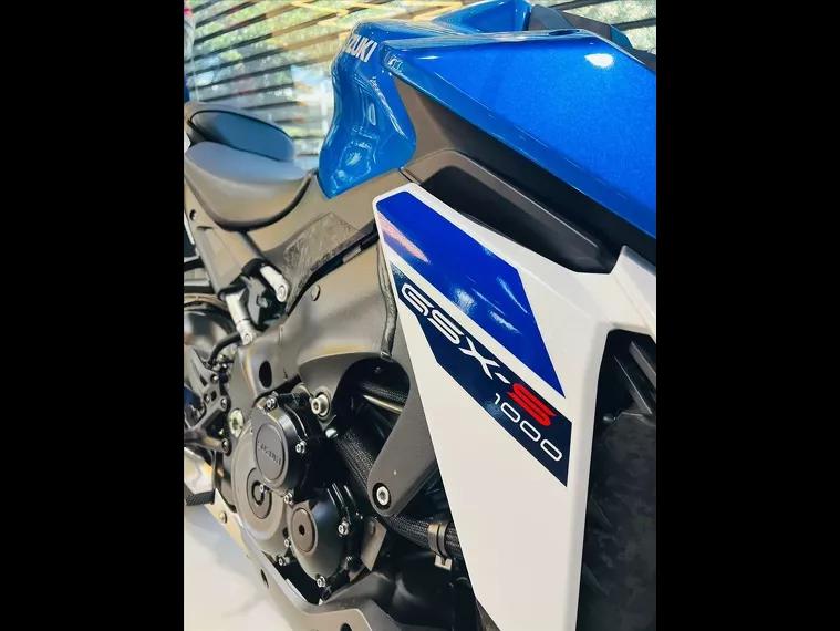 Suzuki GSX-S Azul 6