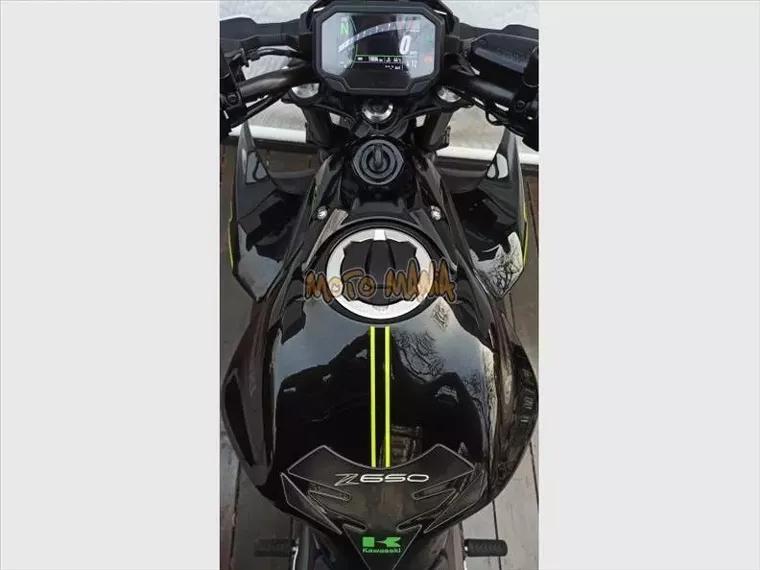 Kawasaki Z 650 Preto 12