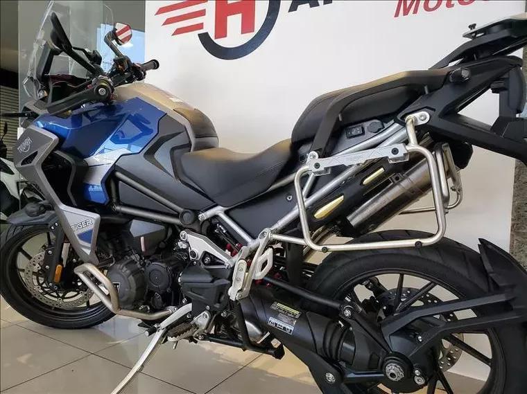 Triumph Tiger 1200 Azul 6