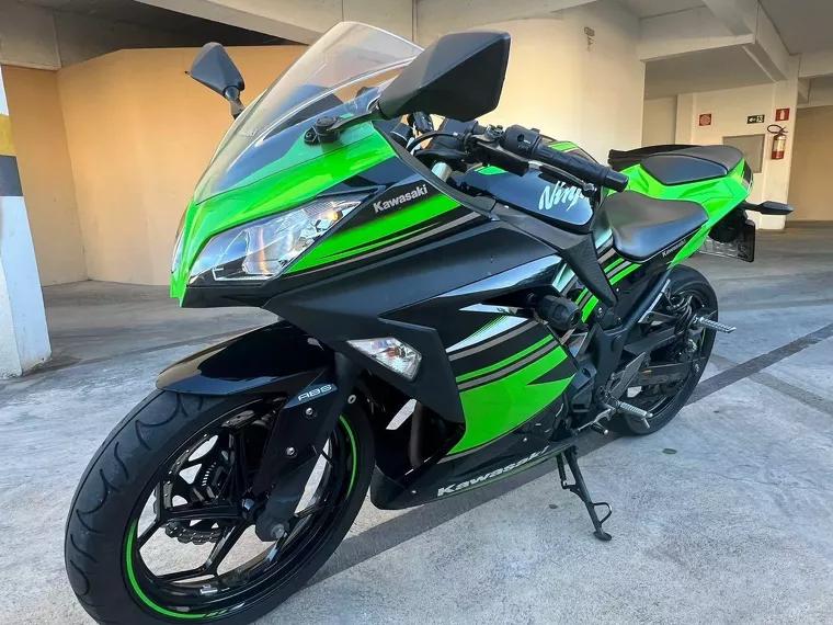 Kawasaki Ninja Verde 4