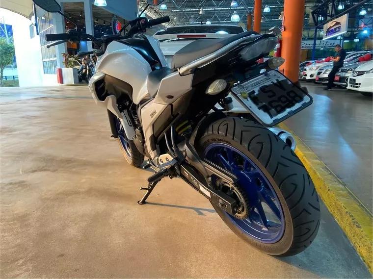 Yamaha Fazer 250 Branco 3