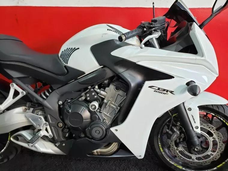 Honda CBR 650 Branco 10