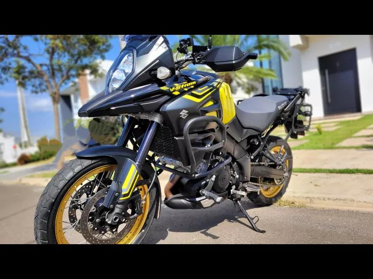 Suzuki V-Strom Amarelo 7