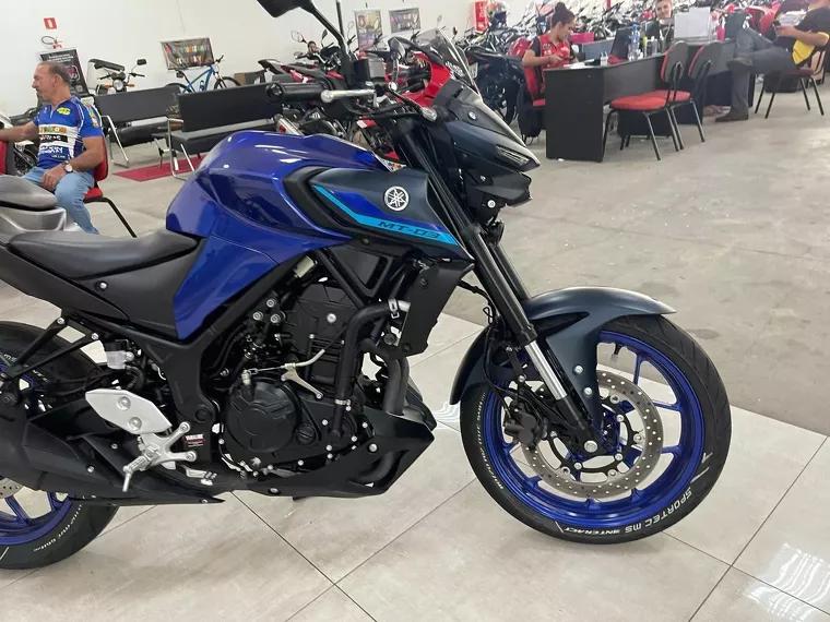 Yamaha MT-03 Azul 17