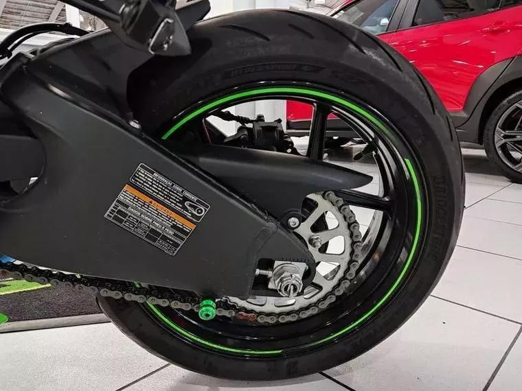 Kawasaki Ninja Verde 12