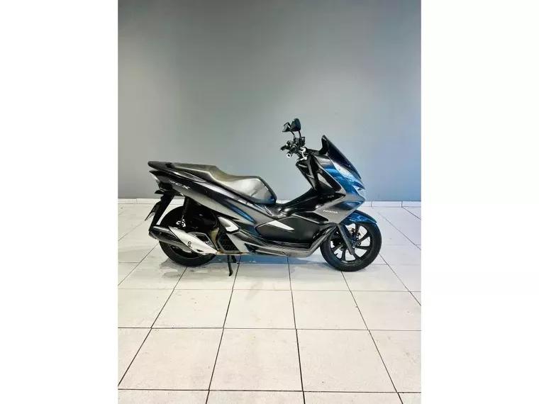 Honda PCX Cinza 3