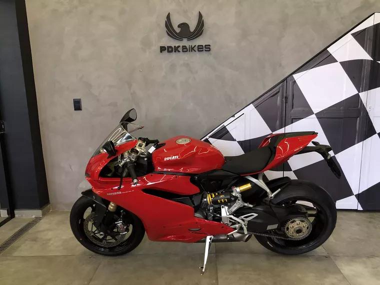 Ducati Panigale Vermelho 3