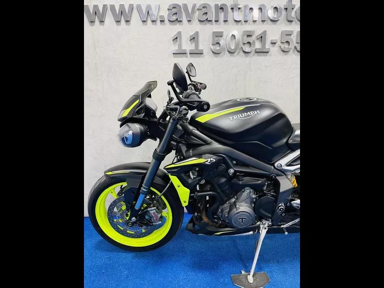 Triumph Street Triple Preto 10