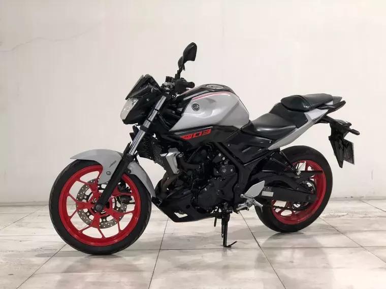 Yamaha MT-03 Cinza 6