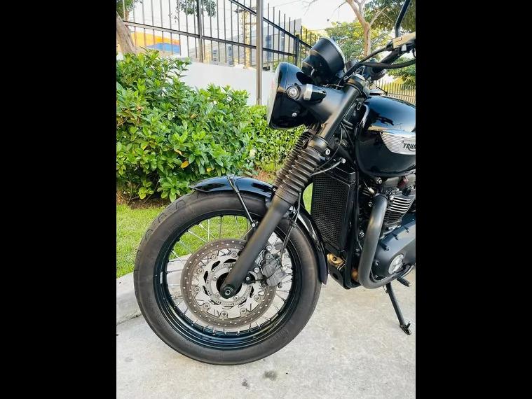 Triumph Bonneville Preto 4