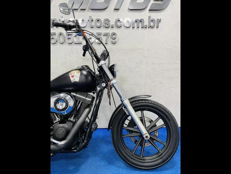 Harley-Davidson Dyna Preto 6