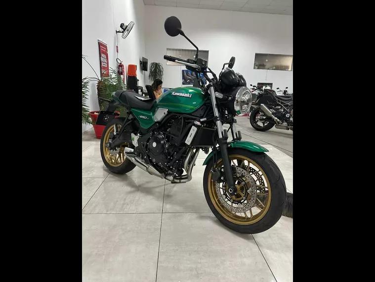 Kawasaki Z 650 Verde 18