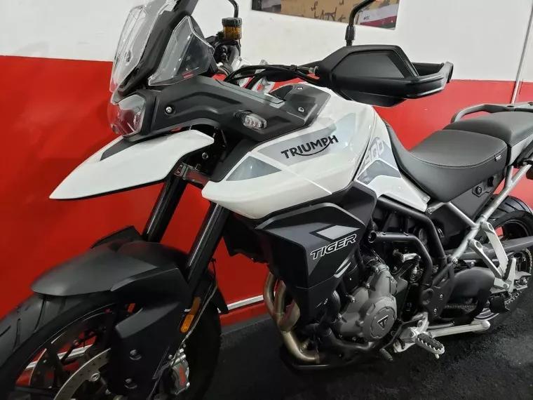 Triumph Tiger 900 Branco 12