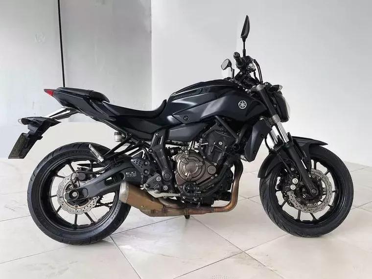 Yamaha MT-07 Preto 7