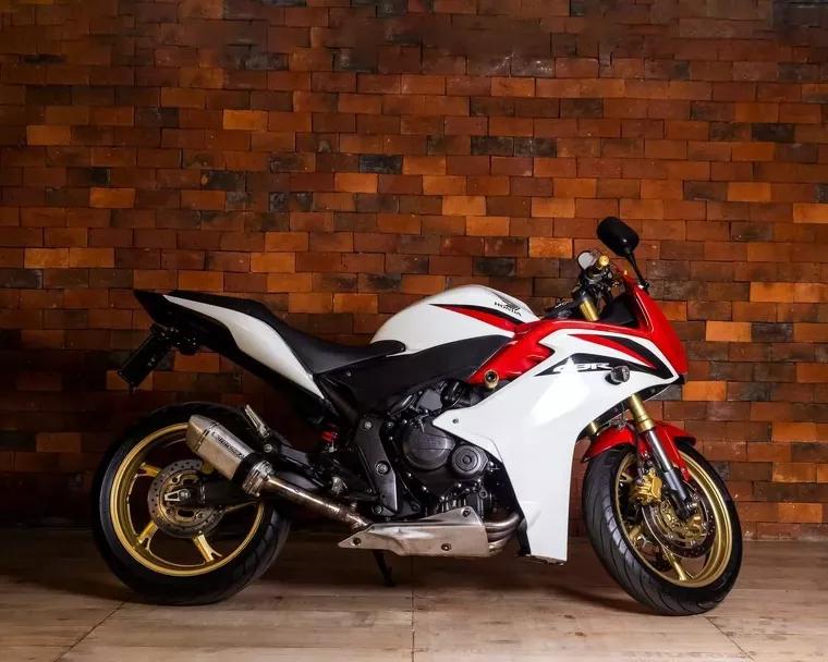 Honda CBR 600 Branco 8