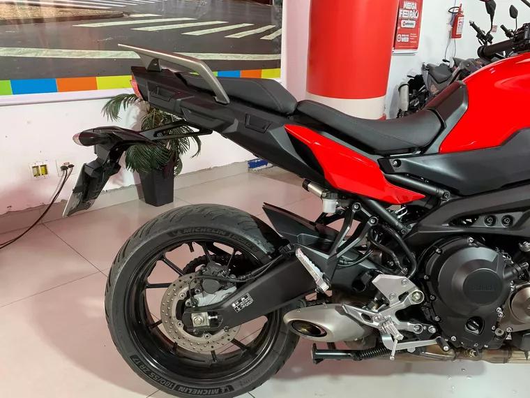 Yamaha MT-09 Vermelho 7