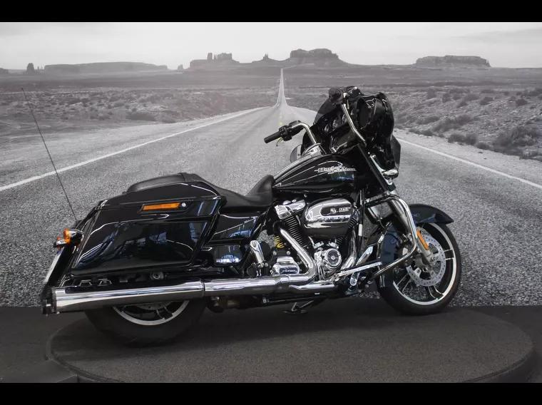 Harley-Davidson Street Glide Preto 11